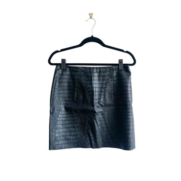 H&M Mini Skirt Faux Leather Animal Print Black Front Zip Women's 8 - Picture 2 of 8